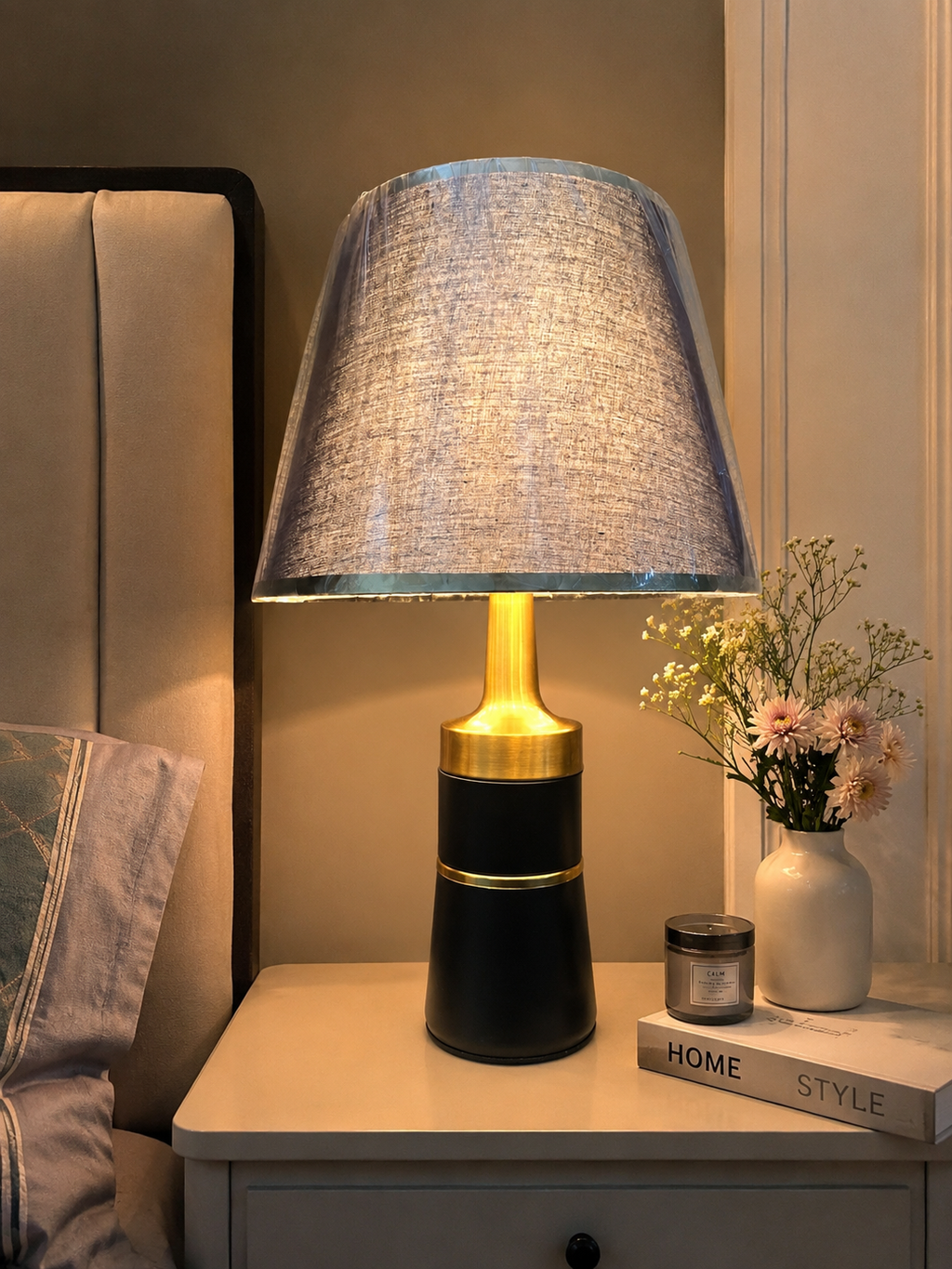 Luxe Noir Table Lamp
